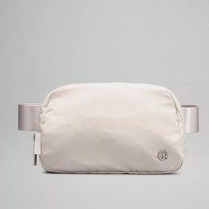 NWT Lululemon Everywhere Belt Bag White Opal